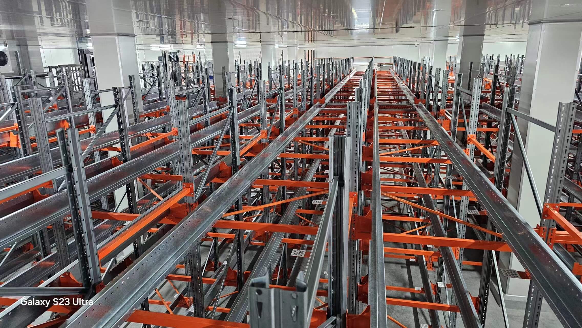 World Rack customer - LEO Thailand cold storage shuttle racking project